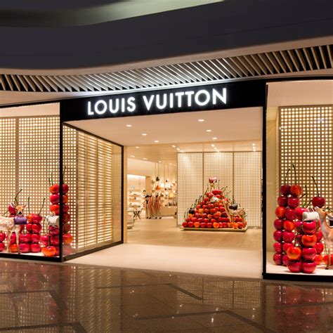 hongkong vendors louis vuitton|Louis Vuitton hong kong store.